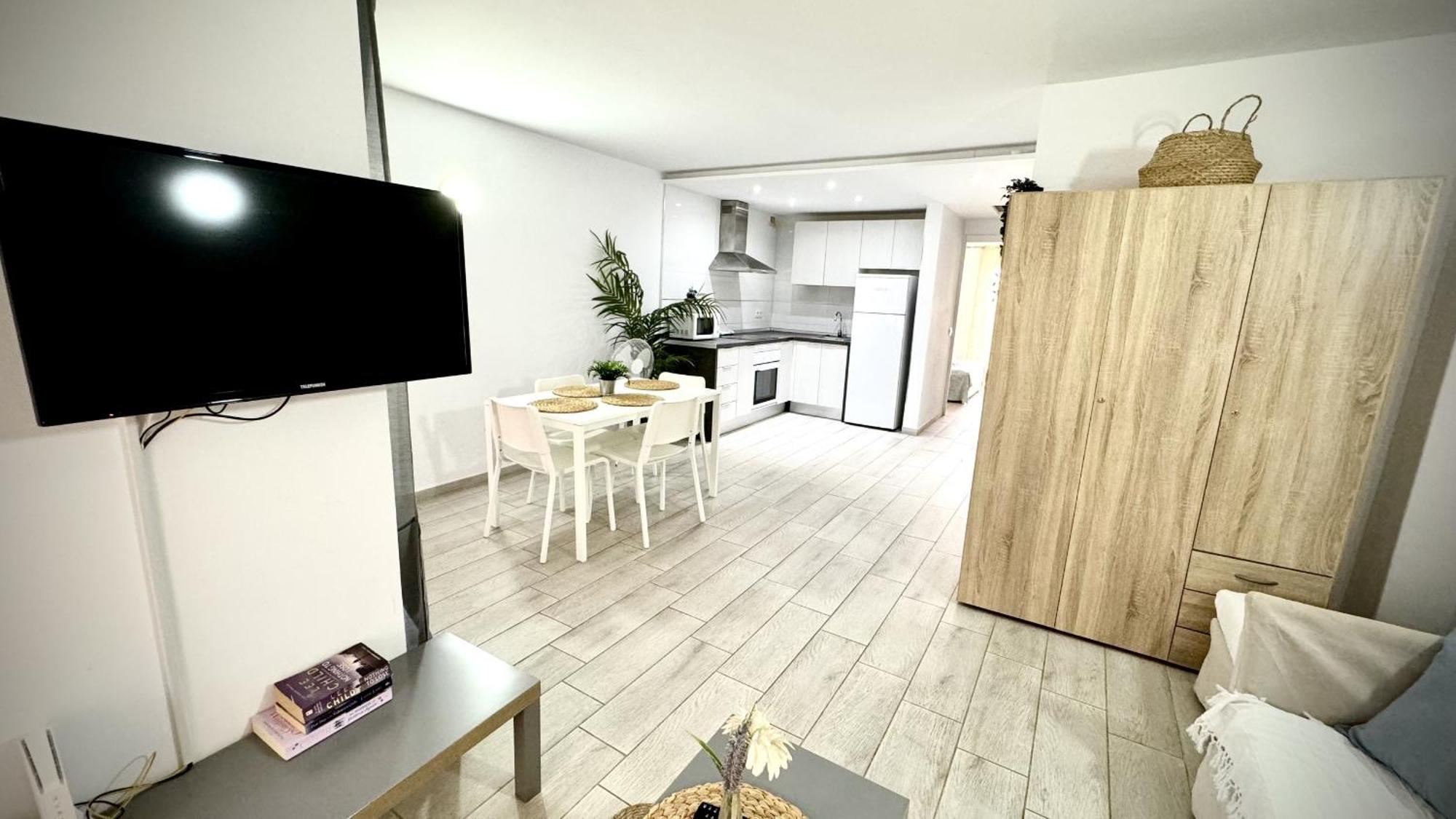 Sur Y Sol Junto Al Mar By Deihu Experiences Apartment Los Cristianos  Exterior photo